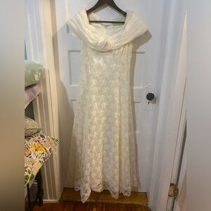 Scott McClintock Vintage Cream Lace Dress - Bridal Heaven